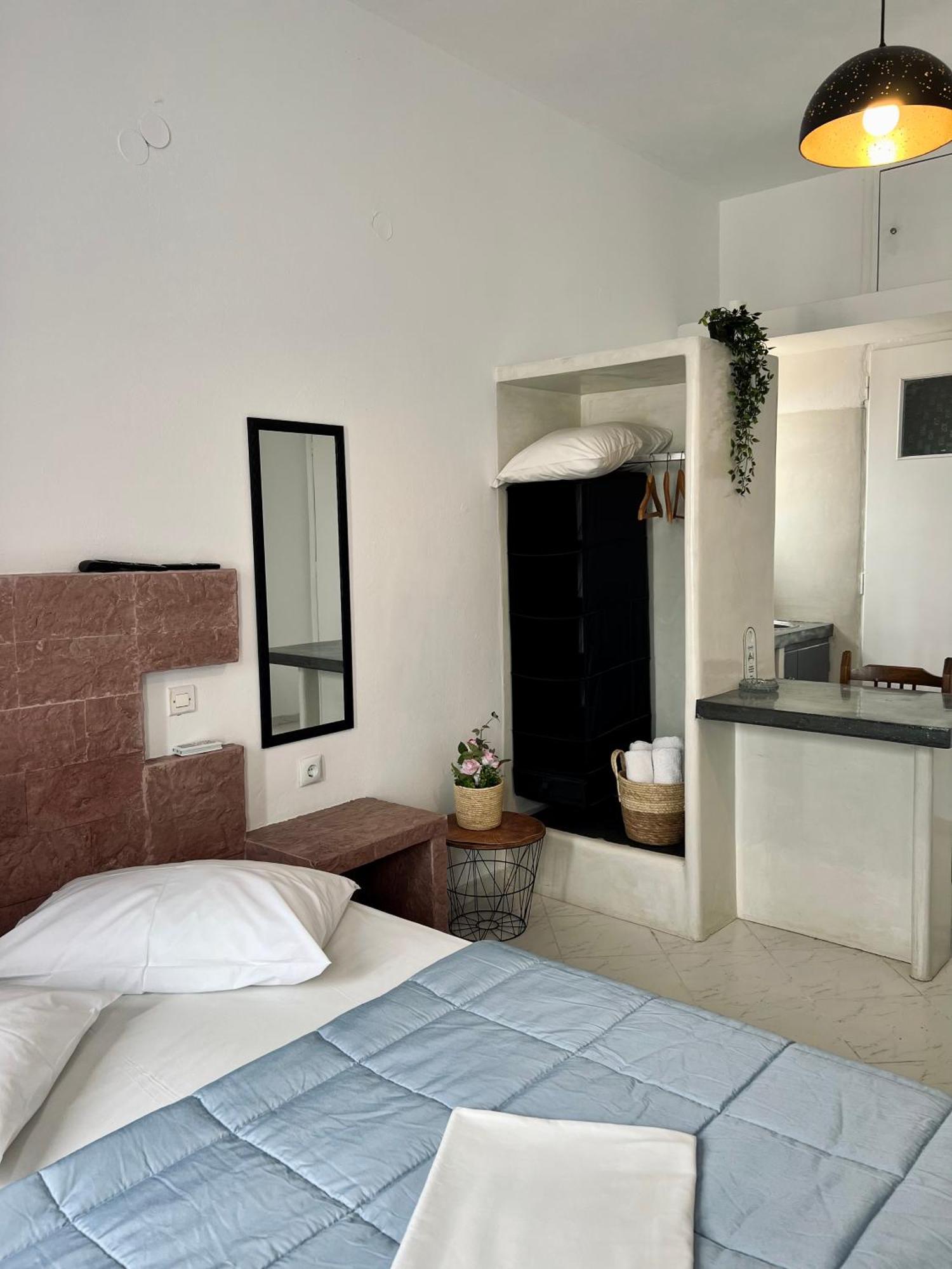 Appartement Santo Margarita à Oia  Extérieur photo