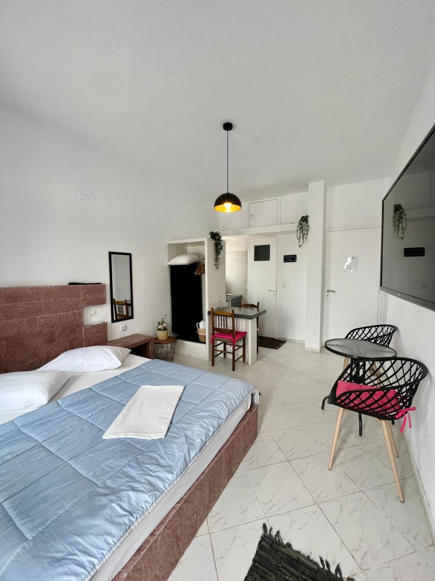 Appartement Santo Margarita à Oia  Extérieur photo